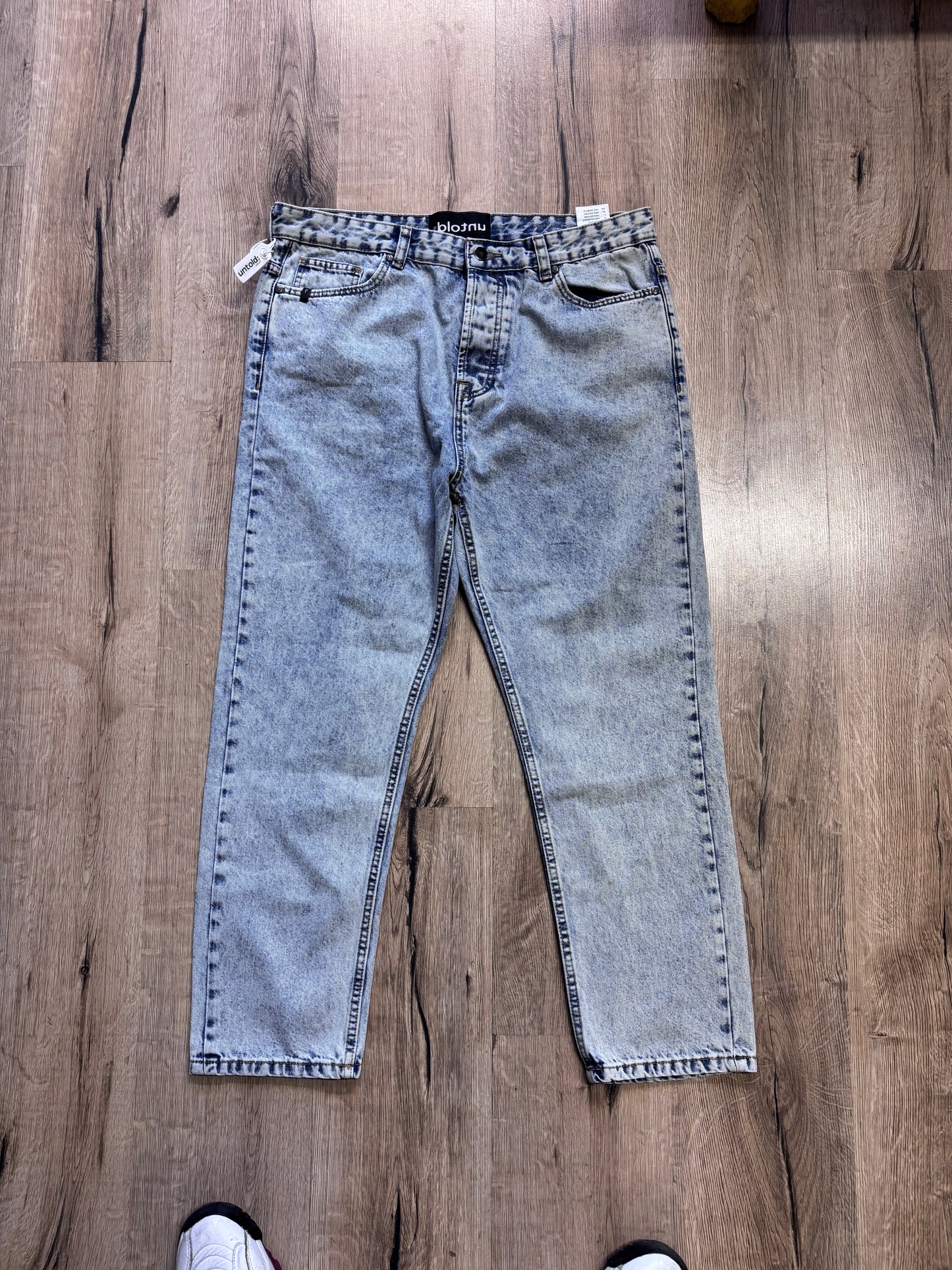 pants Untold.® Toyama relaxed light grey sp26-002