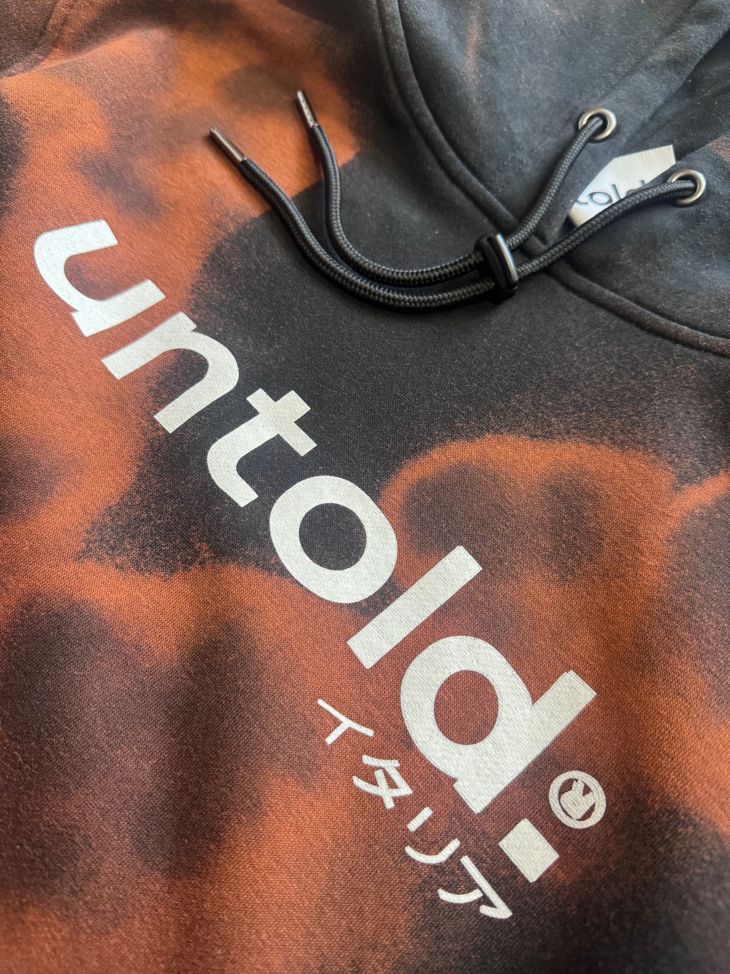 felpa Untold.® x Bape pocket wallet tyedye black hoodie sp26-005